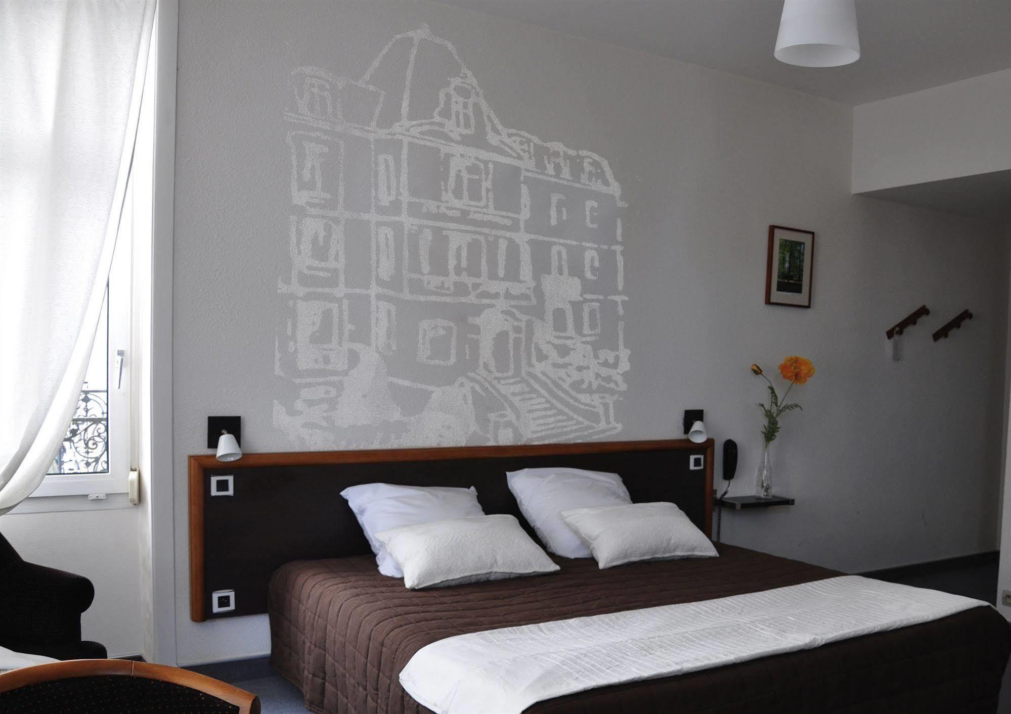 Brit Hotel Confort Bagnoles Normandie Bagnoles de l'Orne Normandie Exterior photo